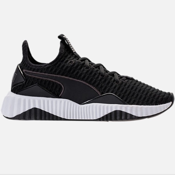 puma defy women's sneakers
